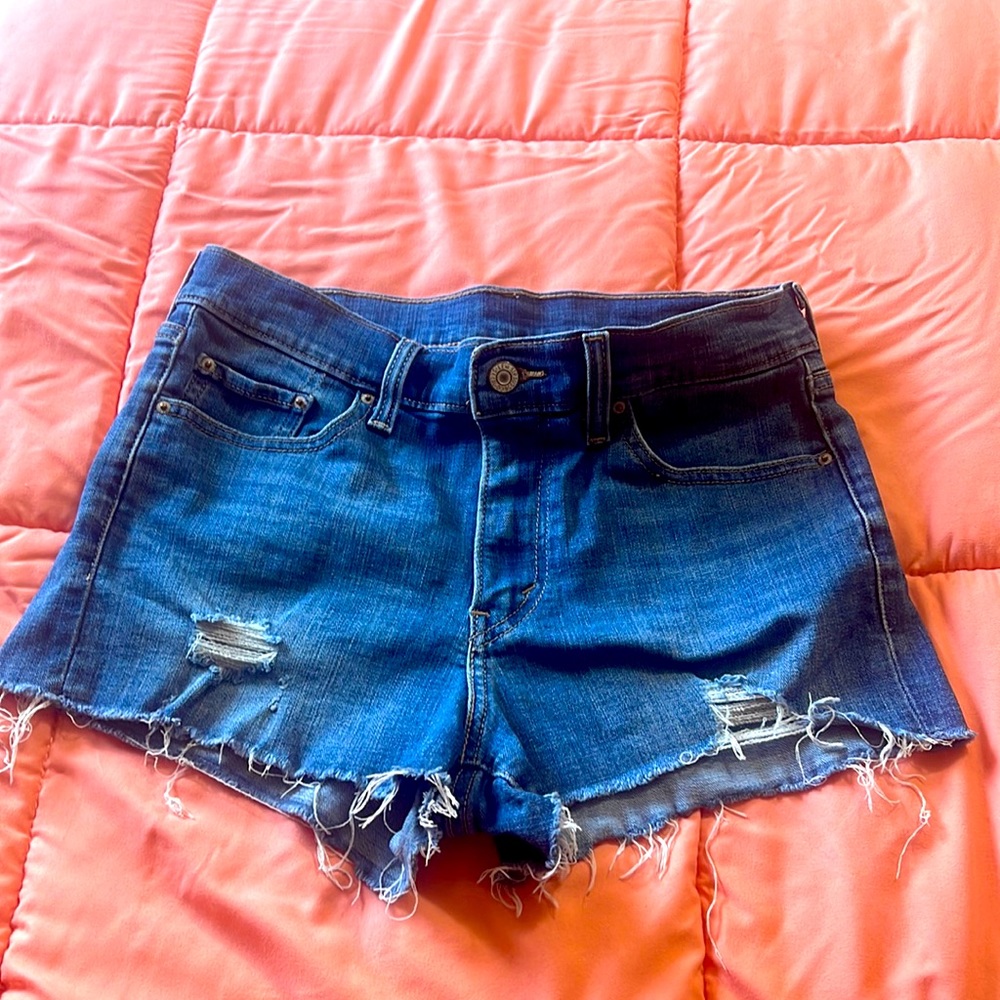 Genuine Levi Strauss jeans denim shorts Red tab size 27